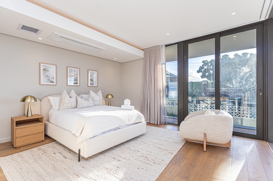 To Let 4 Bedroom Property for Rent in Fresnaye Western Cape